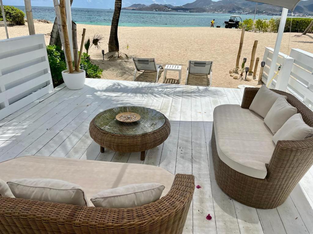 Villa Cocoon Sur La Plage Sandy Ground Екстериор снимка